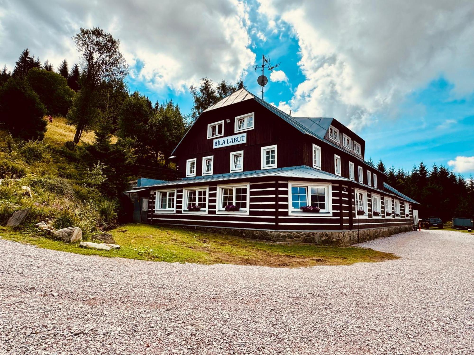 Bila Labut Horsky Hotylek Hotel Pec pod Snezkou Bagian luar foto