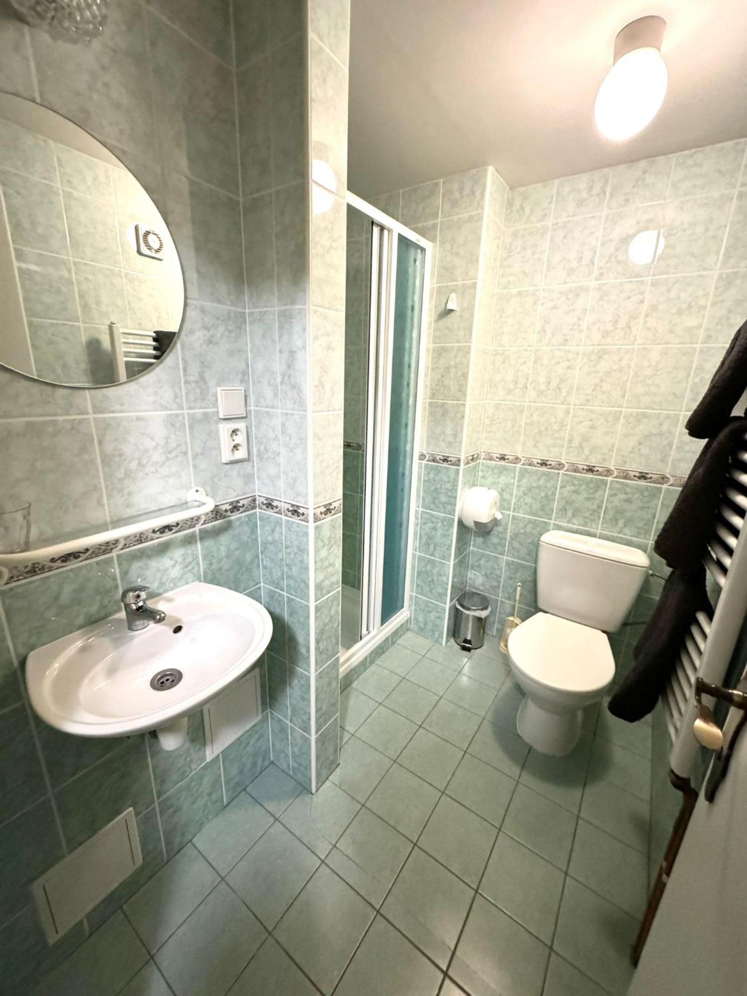 Bila Labut Horsky Hotylek Hotel Pec pod Snezkou Ruang foto