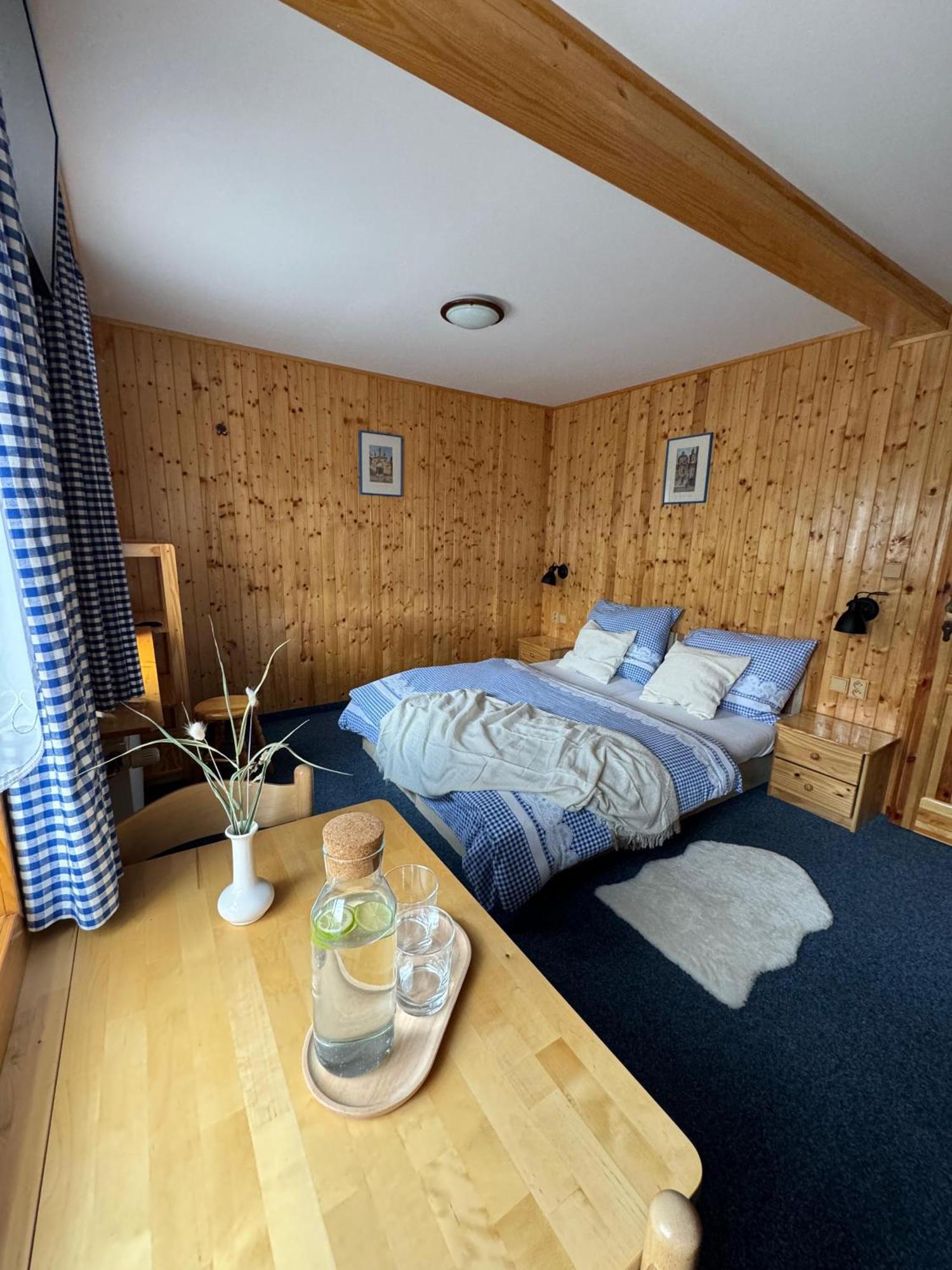Bila Labut Horsky Hotylek Hotel Pec pod Snezkou Ruang foto